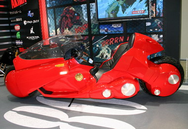 ピーキー過ぎてお前にゃ無理だよ」――“金田バイク”が参考出展 - ITmedia