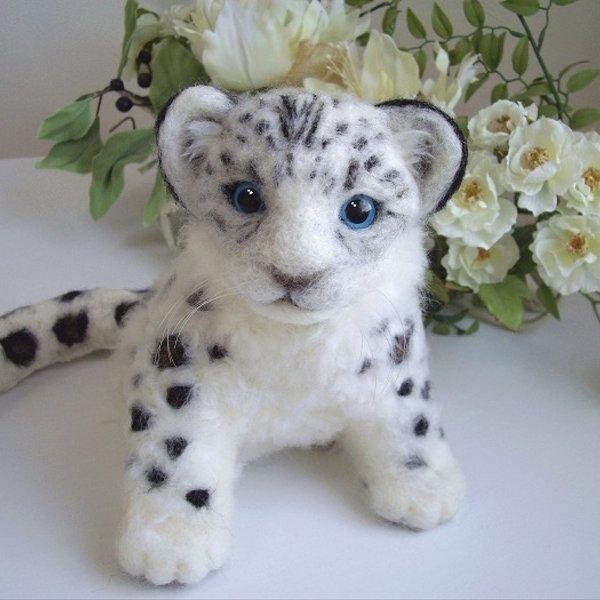 ユキヒョウの赤ちゃん◇羊毛フェルト - STELLAEFLOS'S GALLERY | minne