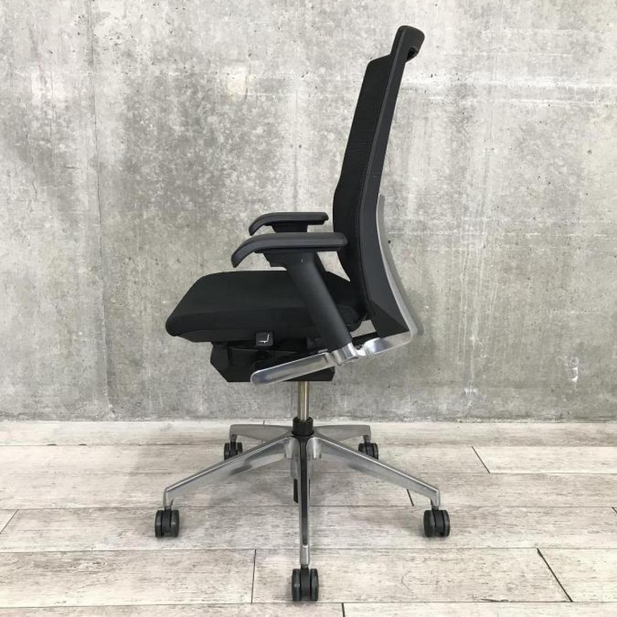 中古】ヴェントチェア イトーキ/ITOKI 肘付ハイバックチェア 527998