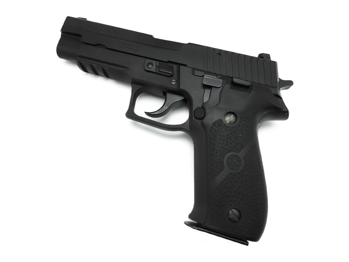 p226r_1.jpg