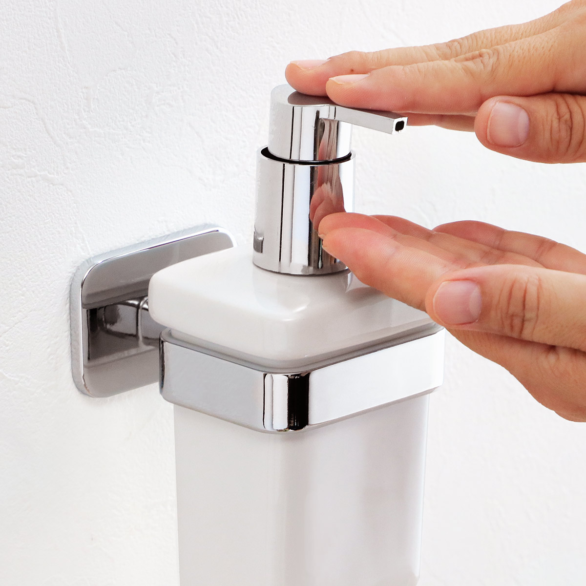 楽天市場】ディスペンサー 350ml BISK TORE ソープディスペンサー