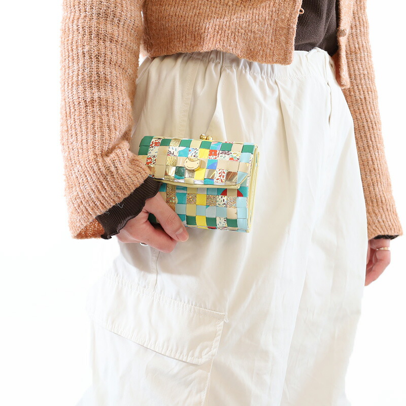 tsumori chisato CARRY エポネコメッシュ がま口財布 | TOZAI NANBOKUYA
