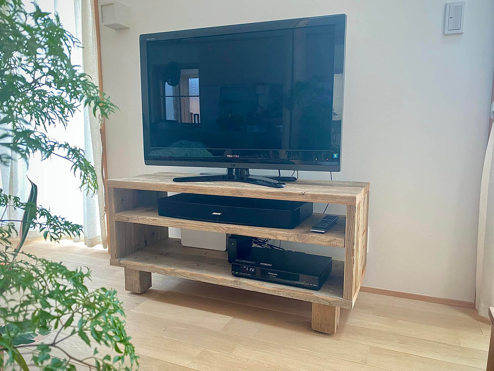 WOODPRO本店】OLD ASHIBA（足場板古材）TVボードDIYキットお客様使用例