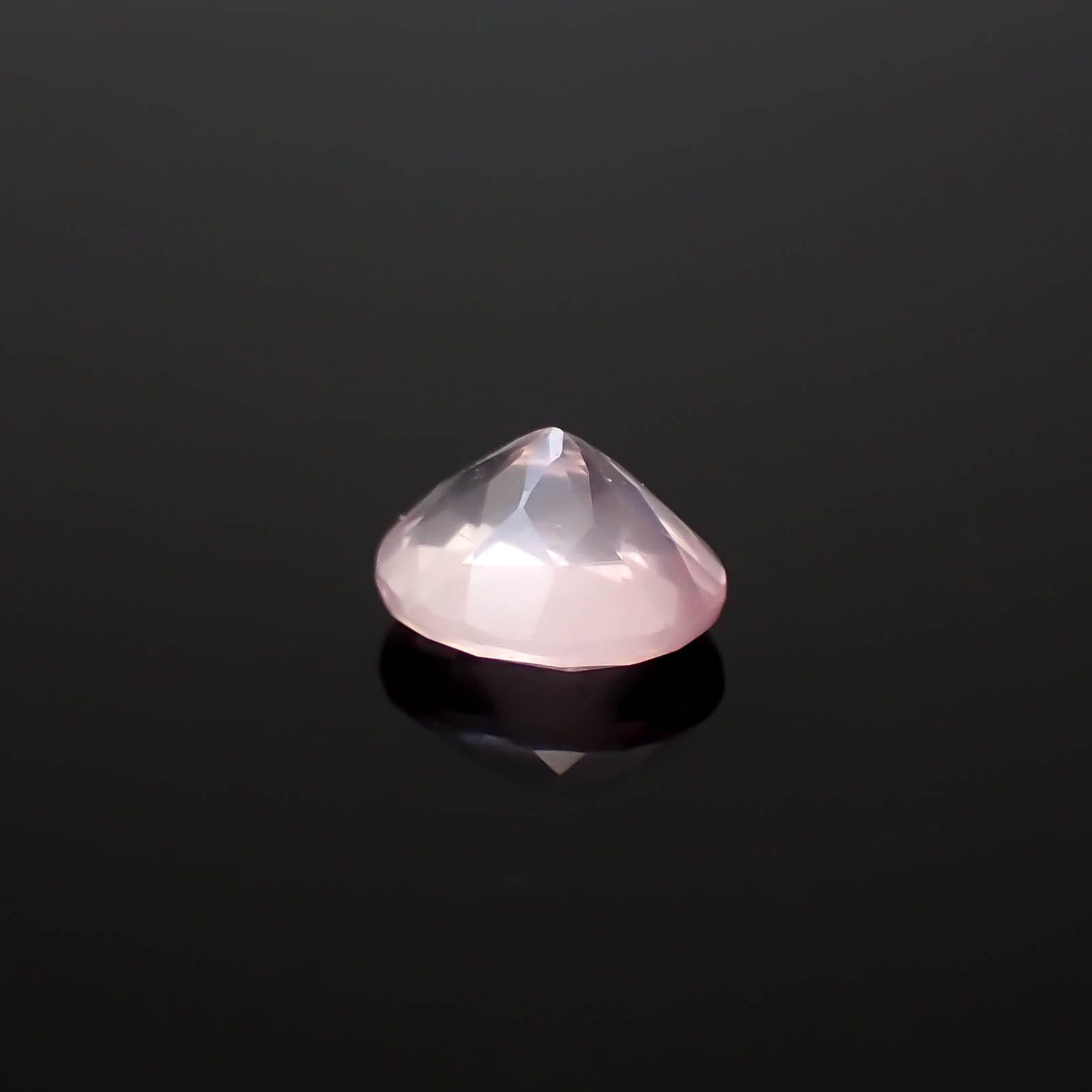 ローズクォーツ(宝石名ローズ・クォーツ)マダガスカル産 識別済 0.46ct