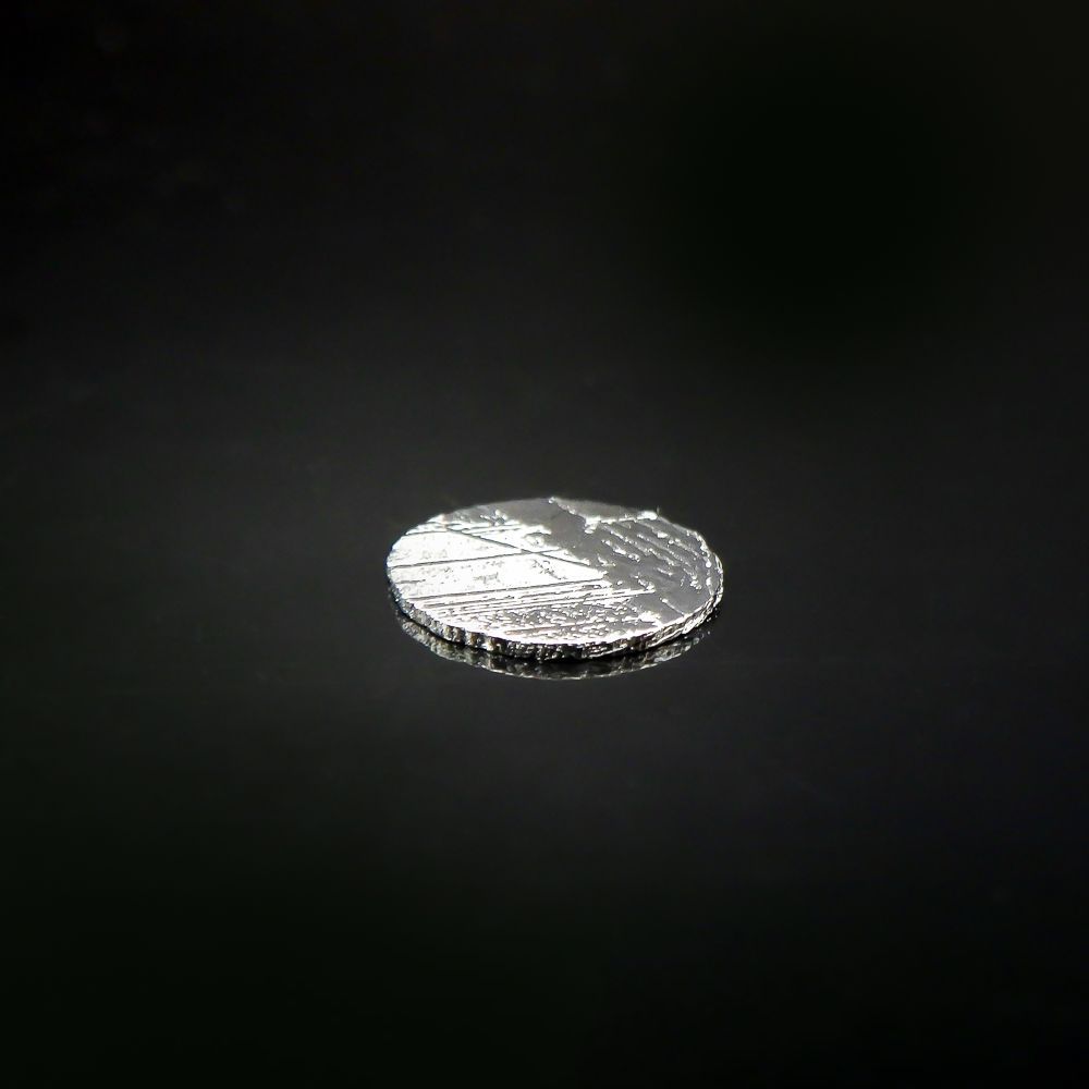 アルタイ隕石 発見地：中国 1.60ct / 10x9.9mm前後 [220616126] | TOP