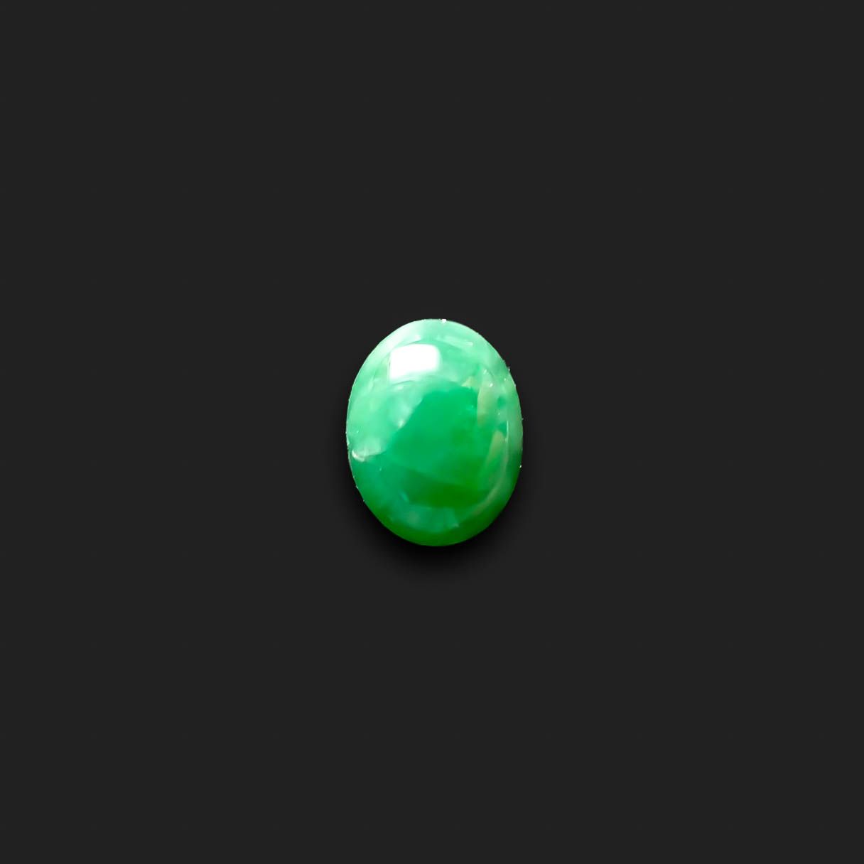 翡翠 ビルマ産 0.59ct / 6.2x4.8mm前後 [240326944] | TOP STONE