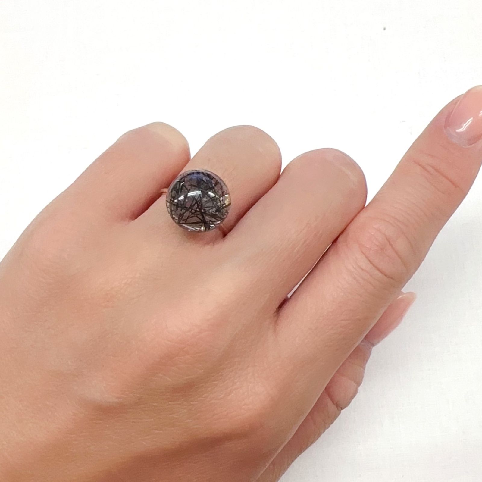 ブラックトルマリンインクォーツ ブラジル産 7.93ct / 12.9x12.9mm前後