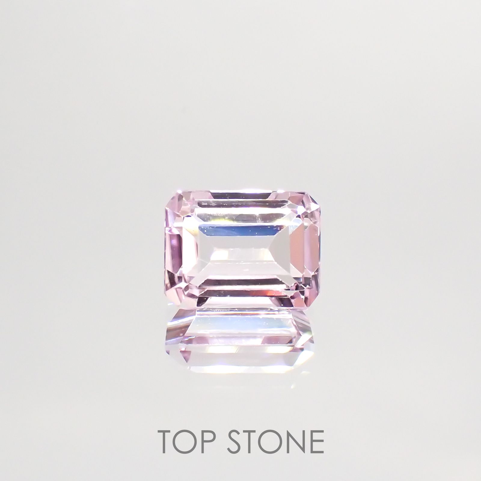 クンツァイト(宝石名クンツァイト)アフガニスタン産 3.90ct 識別済