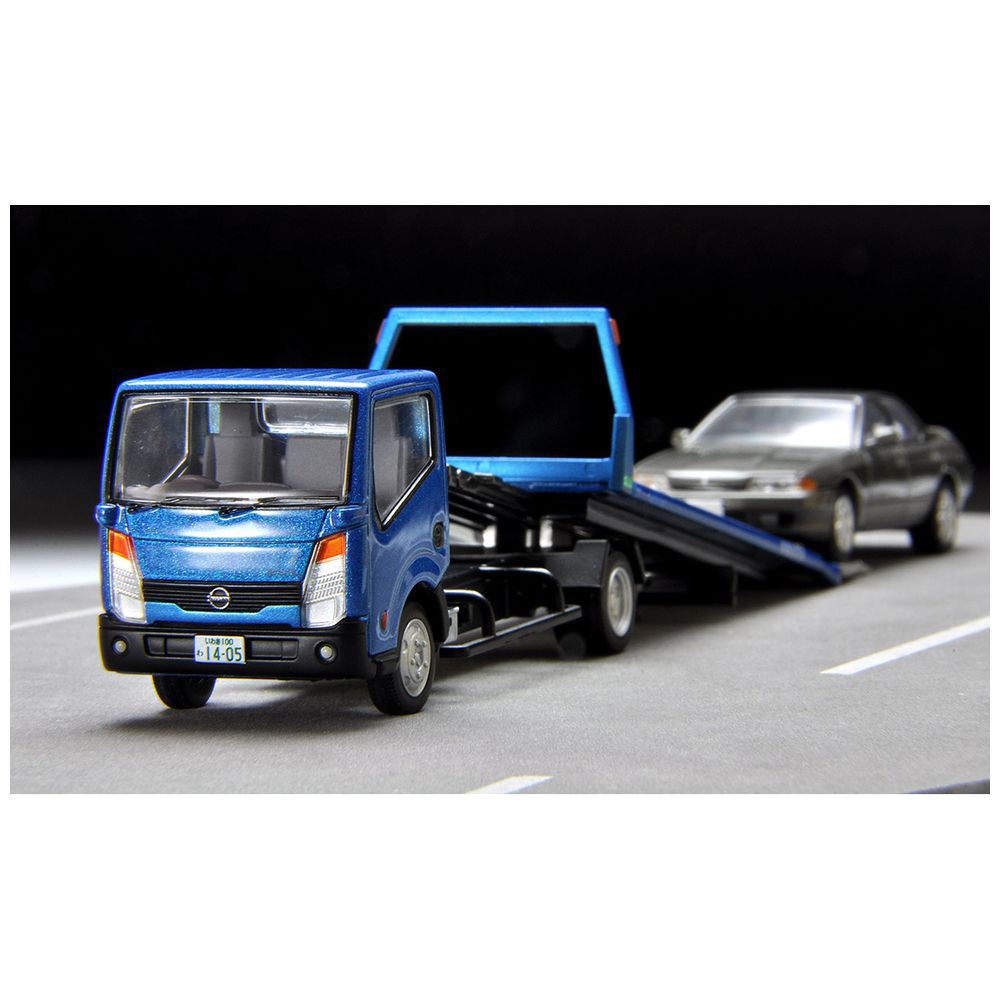 トミカリミテッドヴィンテージ NEO LV-N144d 日産アトラスF24花見台
