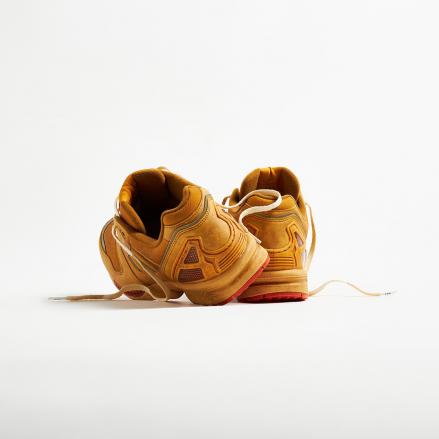 海外2月16日発売予定】エンド. × アディダス オリジナルス ZX 8000
