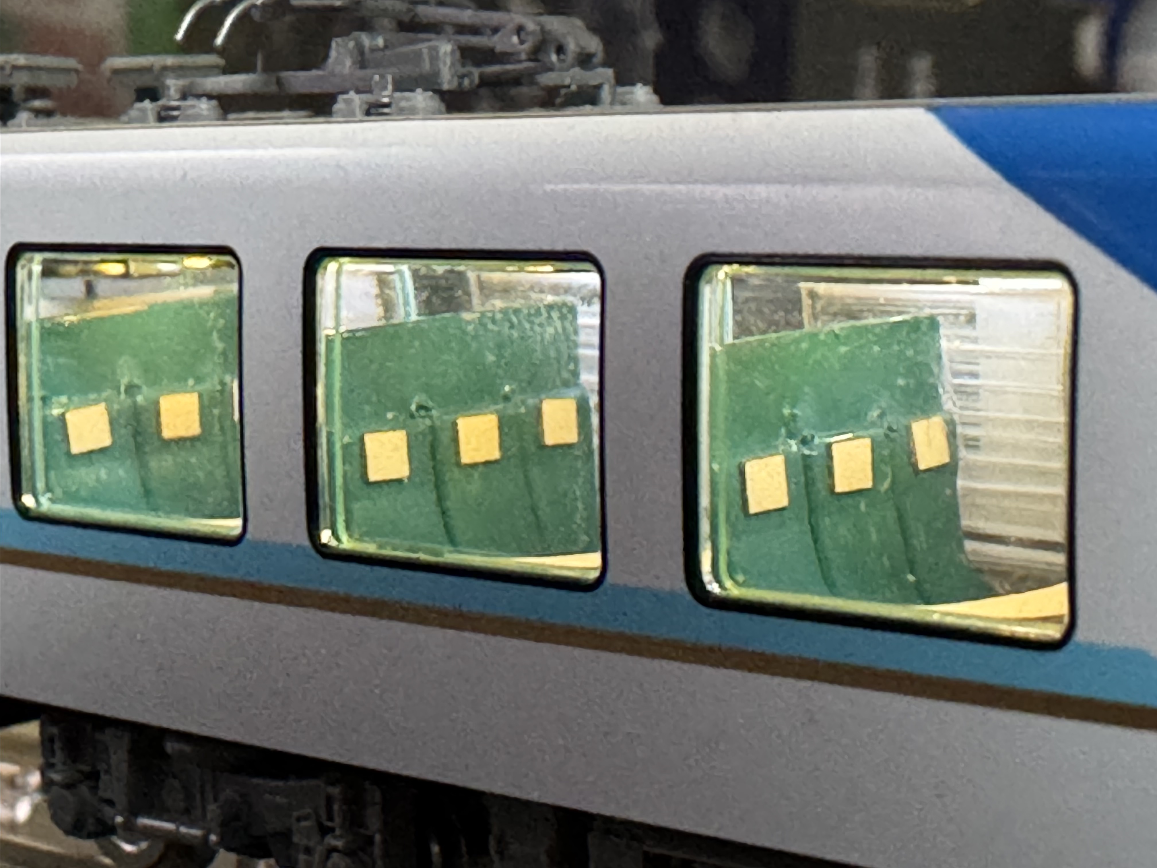 TOMIX しまかぜにDENSHA.meの室内灯！！！！！！ | おきつね鉄道日誌