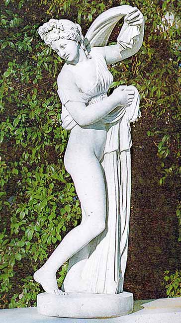 イタリア製の人造石ヴィーナス像・乙女像