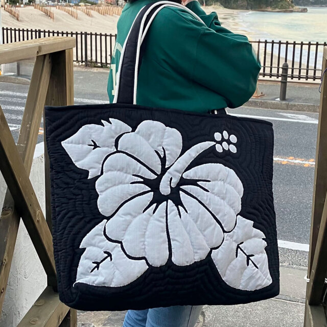 Hawaiianquiltハワイアンキルトバッグ ハイビスカス柄スクエアートート
