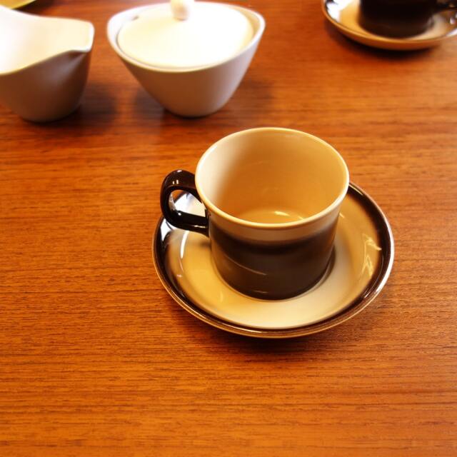 ウェッジウッドWEDGEWOODヴィンテージ陶器カップ＆ソーサー｜アンバー