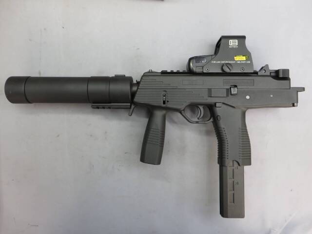 KSC】 MP9 / サプレッサー・ホロサイト