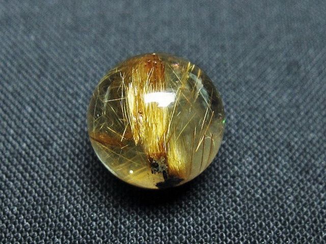 パワーストーン 天然石 ゴールドタイチンルチル入り水晶丸玉 12mm