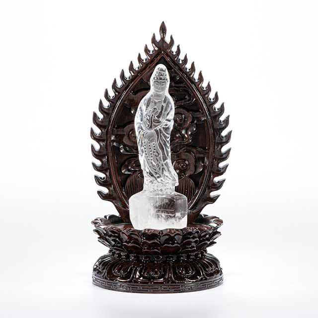 水晶彫刻 観音様 （天然水晶） 木製台付 No.79 | 神棚・神具の製造販売