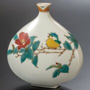 贈り物、ご贈答品に豪華で気品漂う九谷焼の花瓶 【九谷焼販売のうつわ