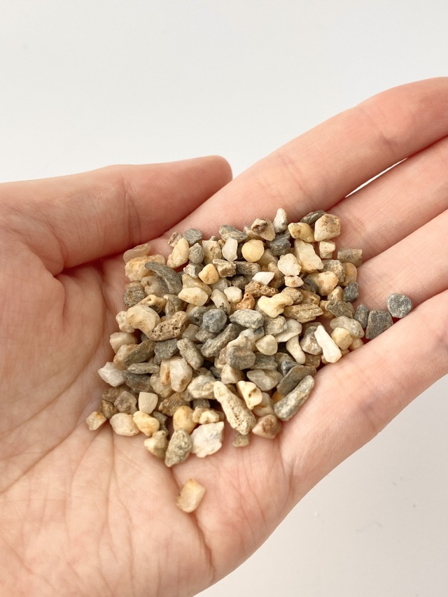 天然玉砂利 【明石】 1KG サイズ：1分 （3-5mm） ♪小粒！水槽底砂