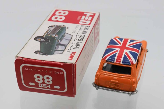ミニカーショップ ケンボックス トミカ 赤箱(日本製)☆88☆BLMCミニ