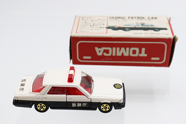 ミニカーショップ ケンボックス トミカ 赤箱(日本製)☆58☆日産