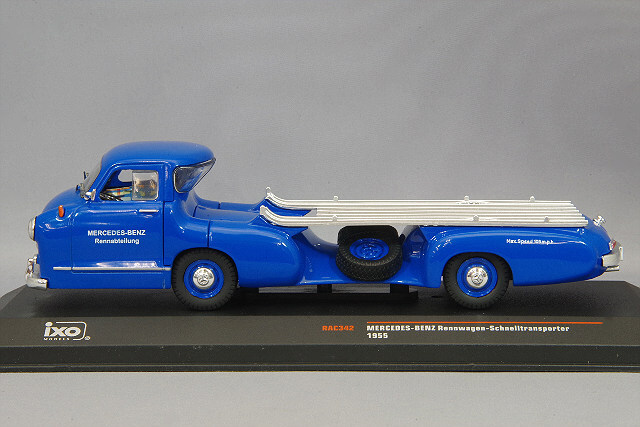 イクソ 1/43 メルセデスベンツ レーシングカートランスポーター 1955