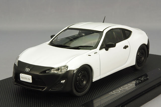 LA-X 1/43 トヨタ 86 TRD カスタマイズコンセプト サテンホワイトパール