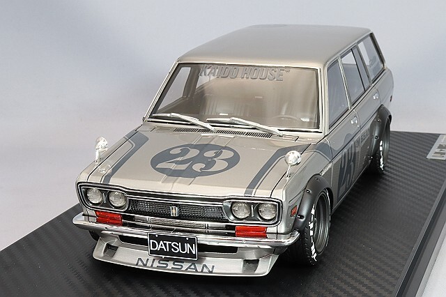 イグニッションモデル 1/18 ダットサン ブルーバード (510) ワゴン