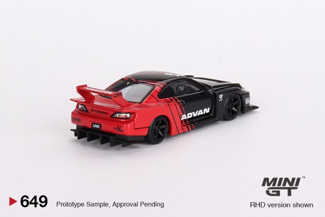 TSM ミニGT 1/64 日産 シルビア S15 LB-スーパーシルエット アドバン