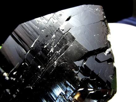☆巨大ポイント☆極上の艶感☆漆黒の水晶☆圧倒的支持！最強の魔除け