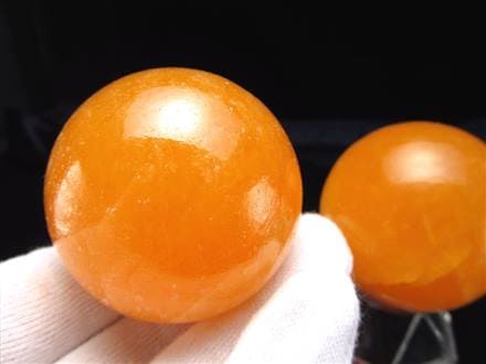 ☆5年ぶりの再入荷！☆良質！艶感☆完熟みかんのような濃厚オレンジ