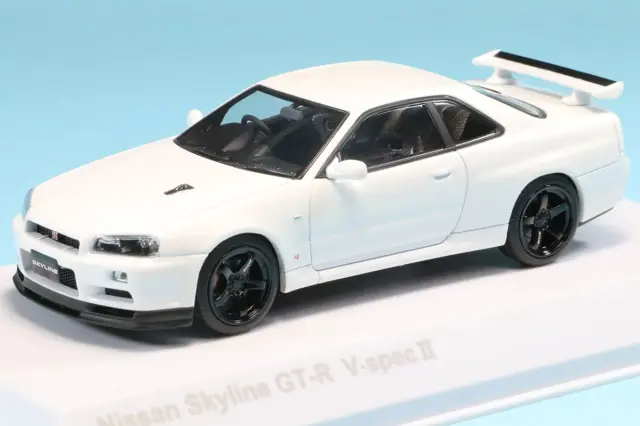 京商 1/43 トヨタ ランドクルーザー 70 スーパーホワイト2 KS03928W