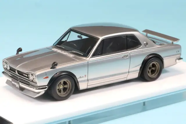 イグニッションモデル 1/18 ニッサン スカイライン 2000 GT-R KPGC10