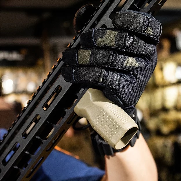 PTS EPF-M フォアグリップ (Enhanced Polymer Foregrip-Modular) M-LOK