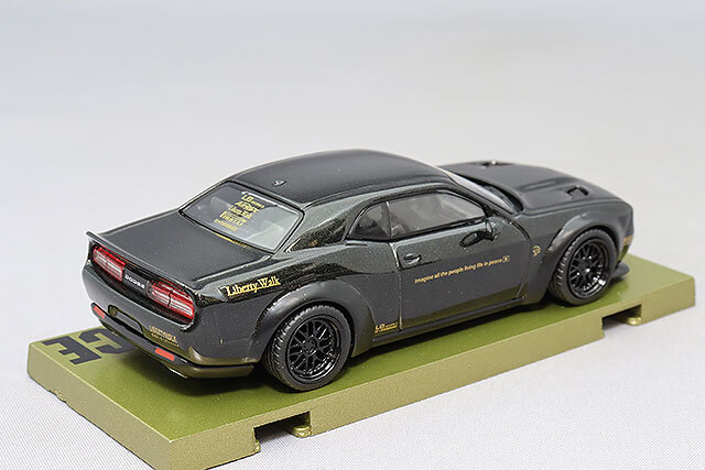 Tarmac 1/64 LB-WORKS ダッジ チャレンジャー SRT ヘルキャット