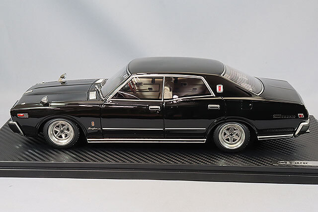 イグニッションモデル 1/18 日産 セドリック ブロアム (330) ブラック
