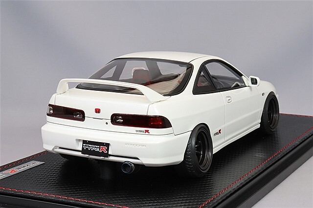 イグニッションモデル 1/18 ホンダ インテグラ (DC2) タイプR パール