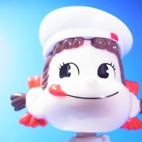 不二家クリスタルペコちゃん なかよしなペコちゃんとポコちゃん