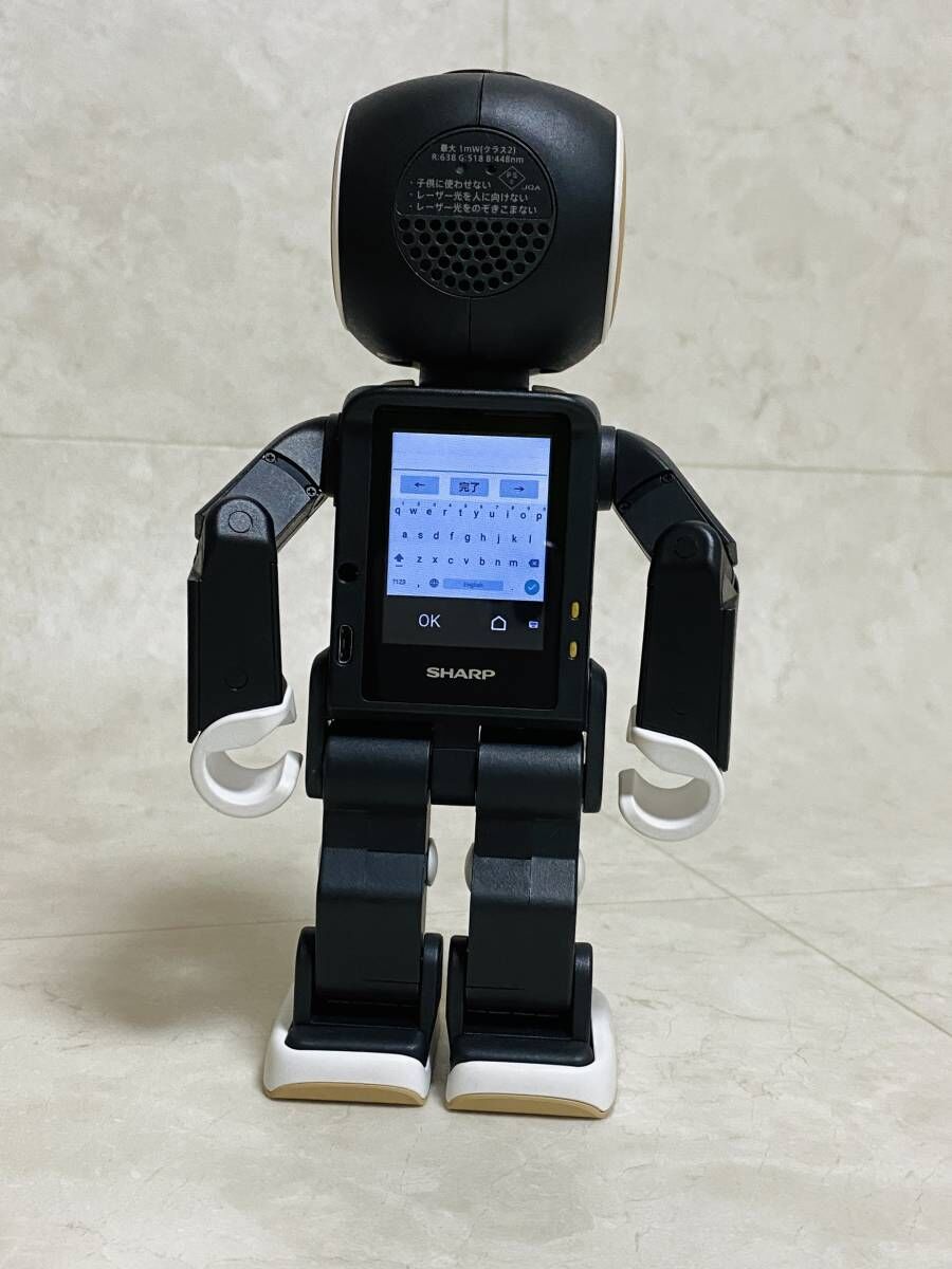 SHARP RoBoHoN]シャープ モバイル型ロボット電話 ロボホン SR-01M-W＋純