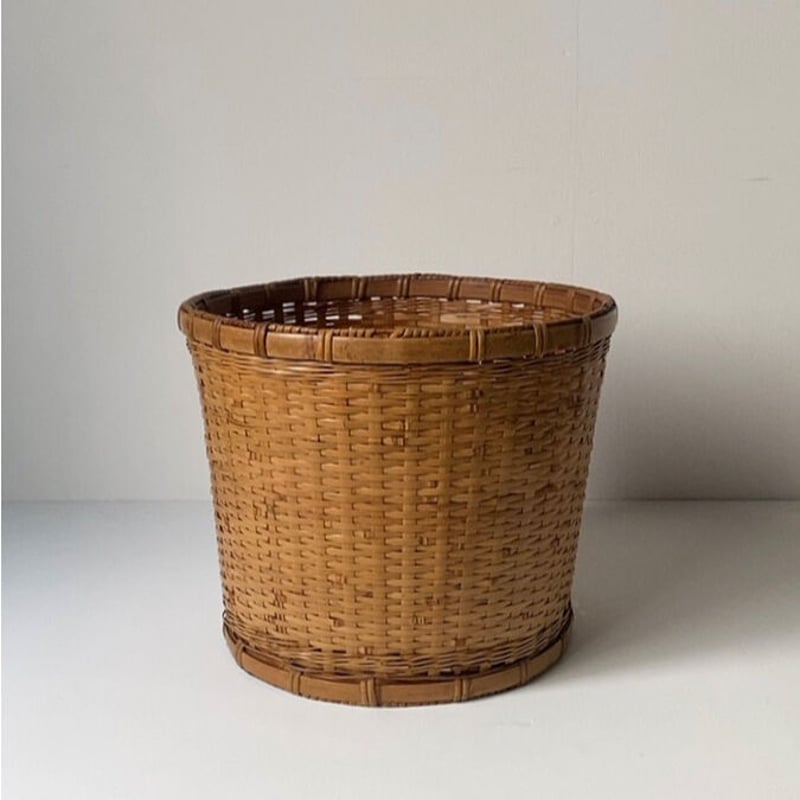 古い竹編みの屑籠(ダストボックス) 技あり丁寧な編み技術 日本の工芸品