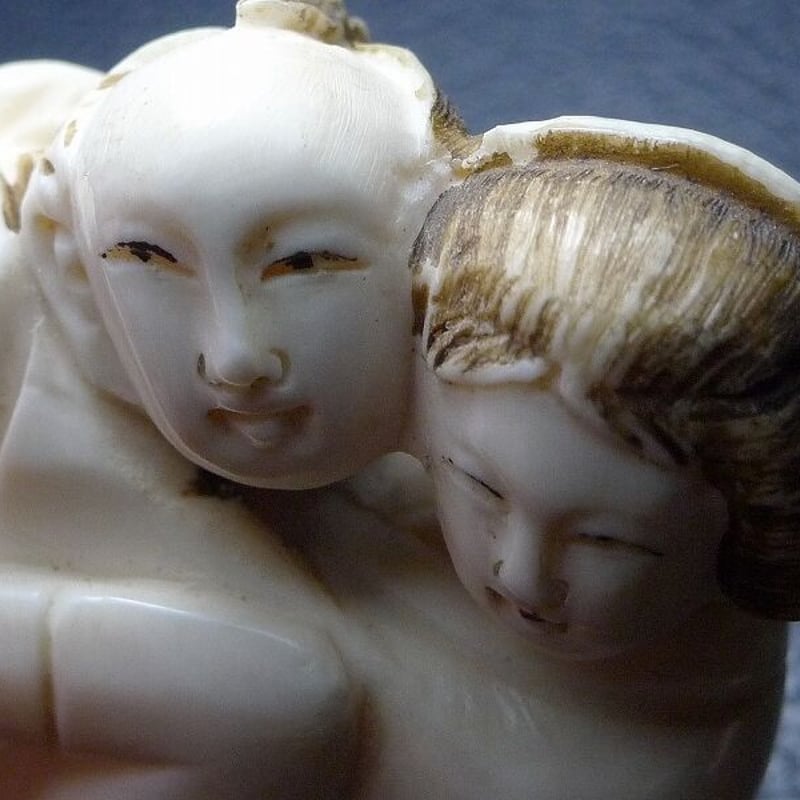△本象牙春画根付40g・提げ物△NE49△ | 象牙屋本舗 こほく堂 本象牙と
