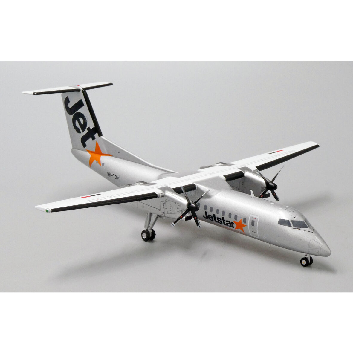 非売品 美品】 Dash8 Q300 航空機模型 ソリッドモデル 非売品 美品