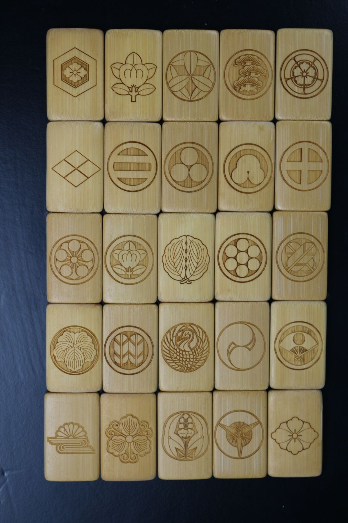家紋ストラップ 竹ストラップ 組紐付き 76～100 | StickerStudio