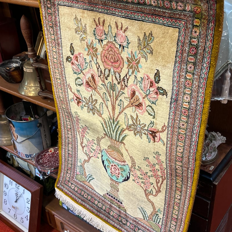 イラン産 高級ペルシャ絨毯 タペストリー シルク製 | アンティーク家具