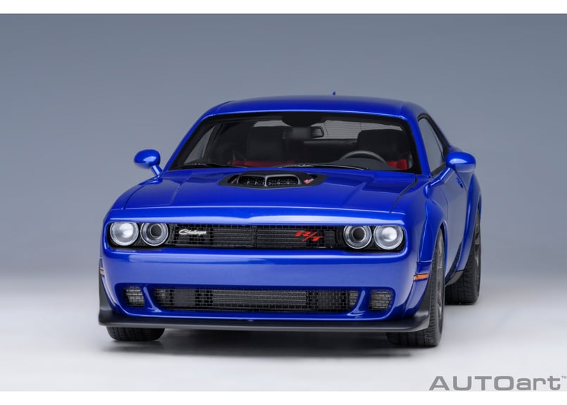 AUTOart 1/18 ダッジ チャレンジャー R/T スキャットパック ワイド