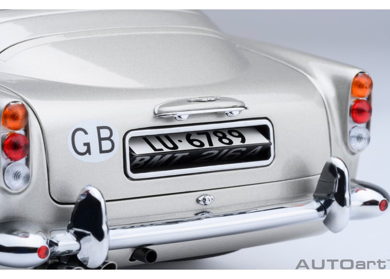 AUTOart 1/18 アストンマーチン DB5 「007／ゴールドフィンガー