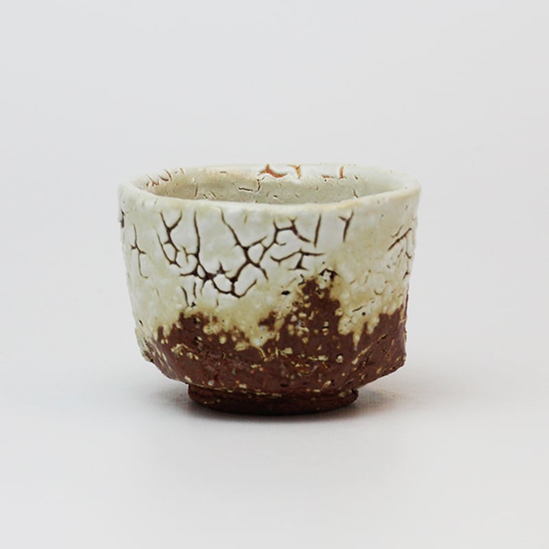 かいらぎぐい呑 佳俊作（木箱）｜萩焼窯元 萩陶苑 椿秀窯 ギフト 作家