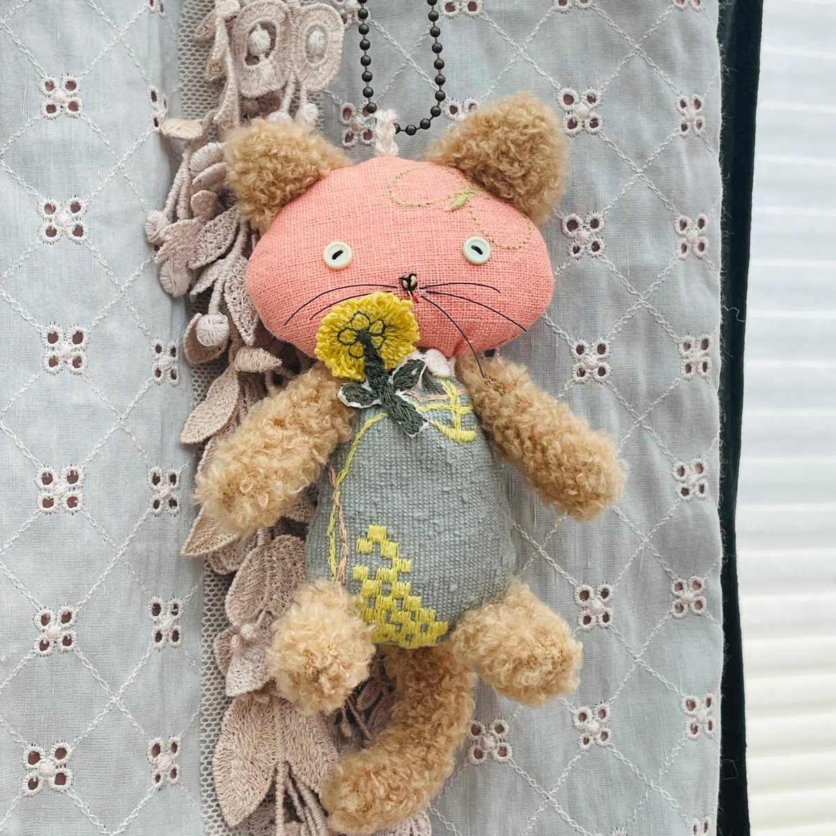 ︎︎⚮̈ミナペルホネンハンドメイド⚮̈お散歩ネコちゃん アニマル