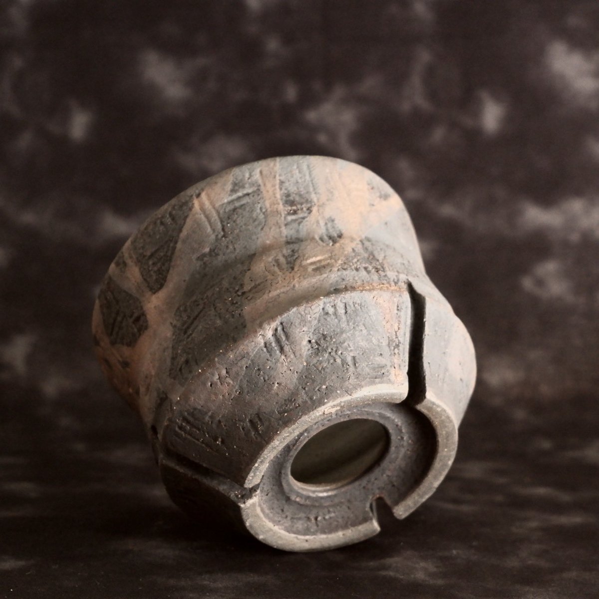 沼野秀章 作品 【 black wrap 】 3.5号 笠間焼 植木鉢 ［ No.4 ］ |