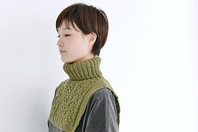Ravelry: 付け衿タートル pattern by Kana Sato(佐藤かな)